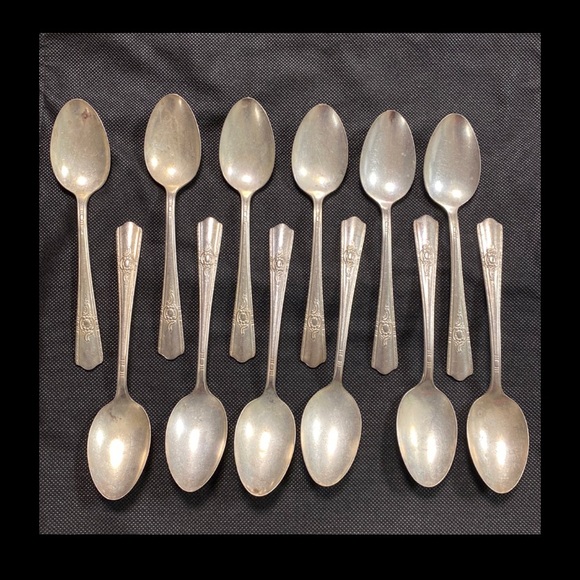 Harmony House Silver Plate Aa+ Vintage 1944 set of 12 Silver plated teaspoons - Picture 1 of 10